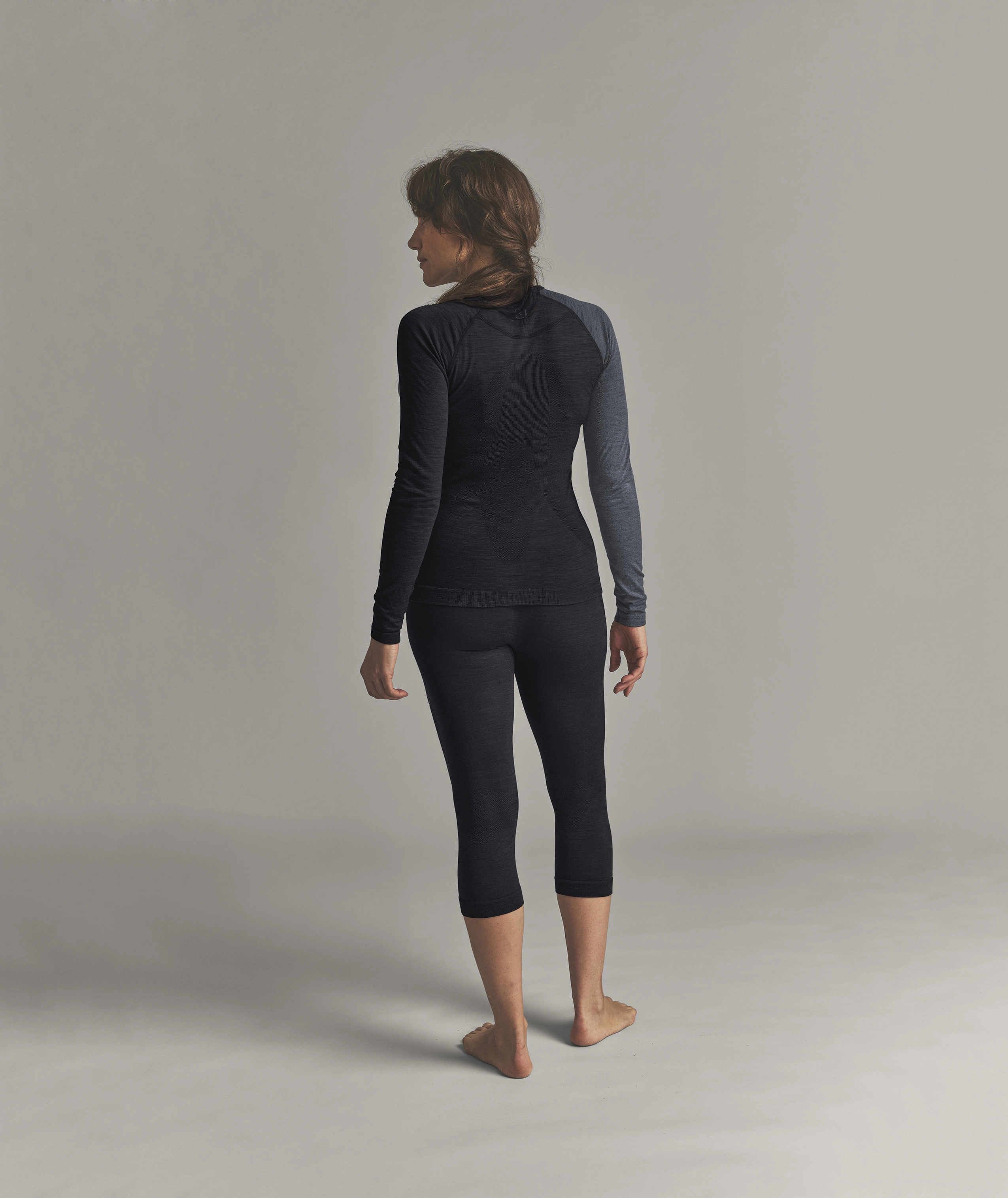 120 COMP LIGHT LONG SLEEVE W long-sleeve top, leggings, activewear, dark blue, slim fit