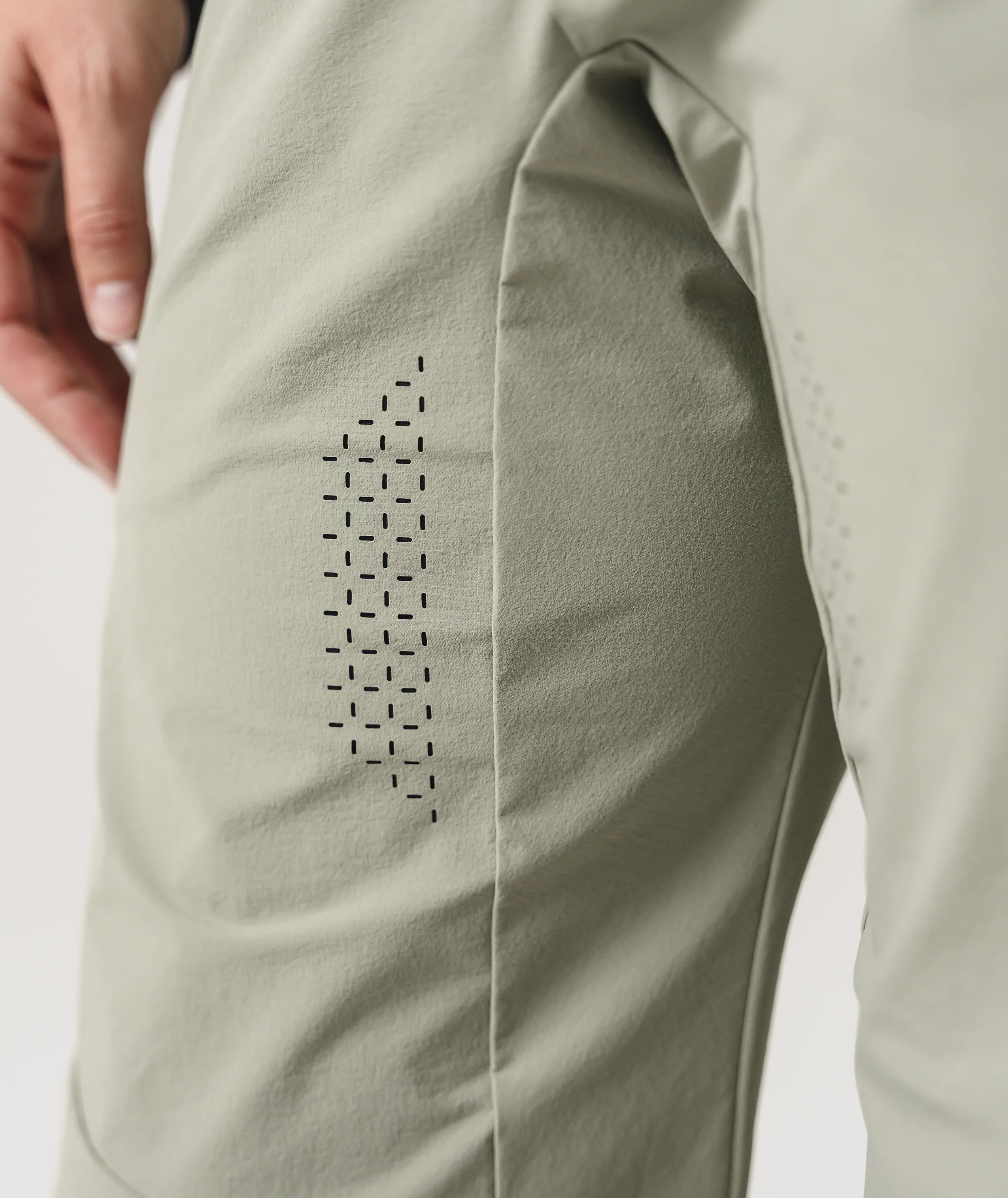 58730-SEQUENCE_TRAIL_SHORTS_W-D-04.png 58730-SEQUENCE_TRAIL_SHORTS_W-D-04.png