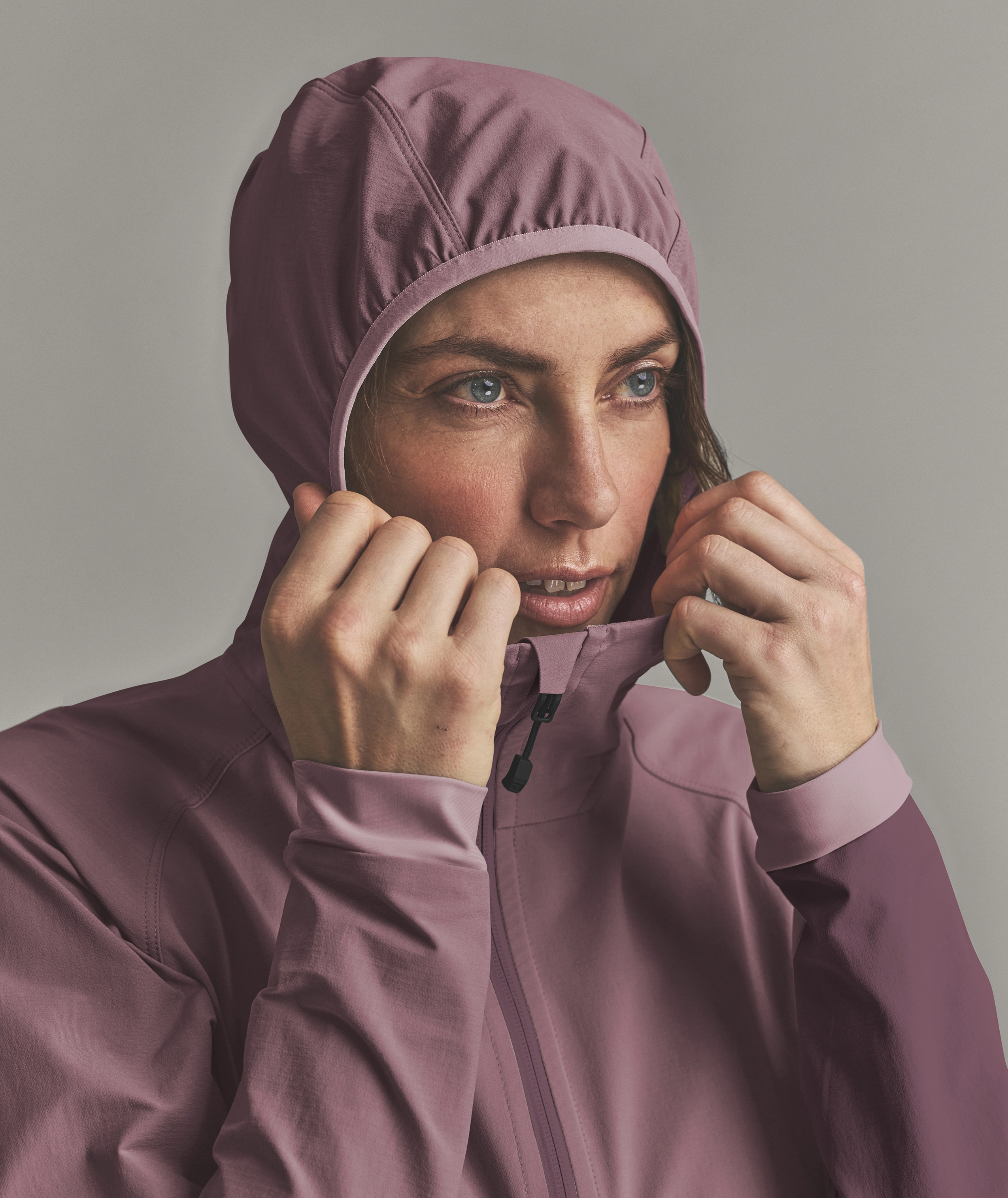 VENET SOFTSHELL HOODED JKT W VENET SOFTSHELL HOODED JKT W