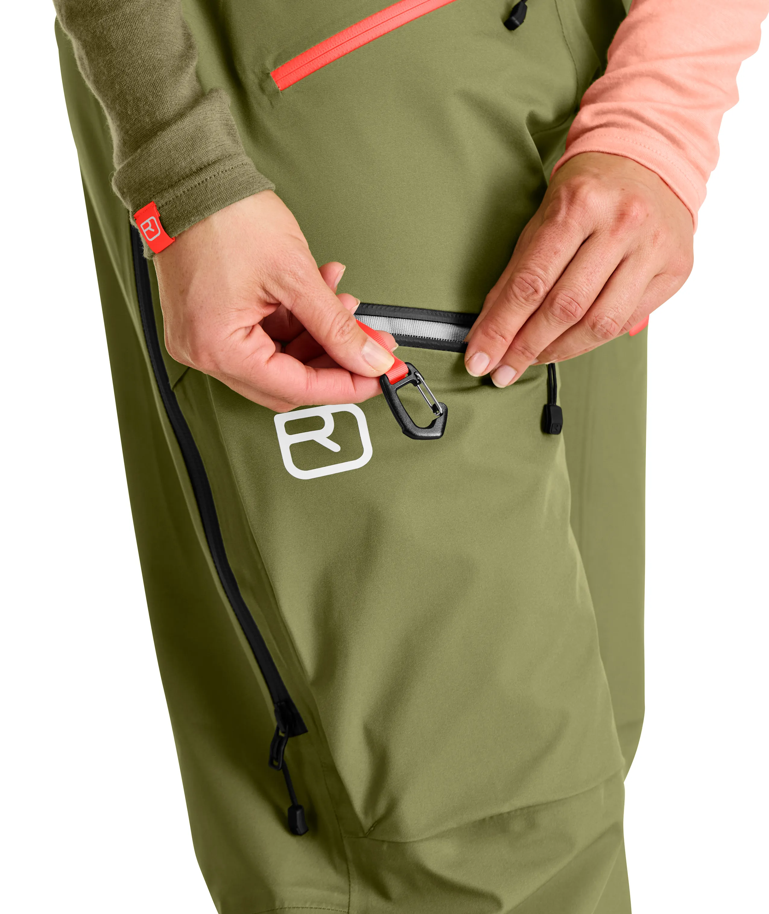 70802-62601-3L_DEEP_SHELL_BIB_PANTS-D-02.jpg 70802-62601-3L_DEEP_SHELL_BIB_PANTS-D-02.jpg