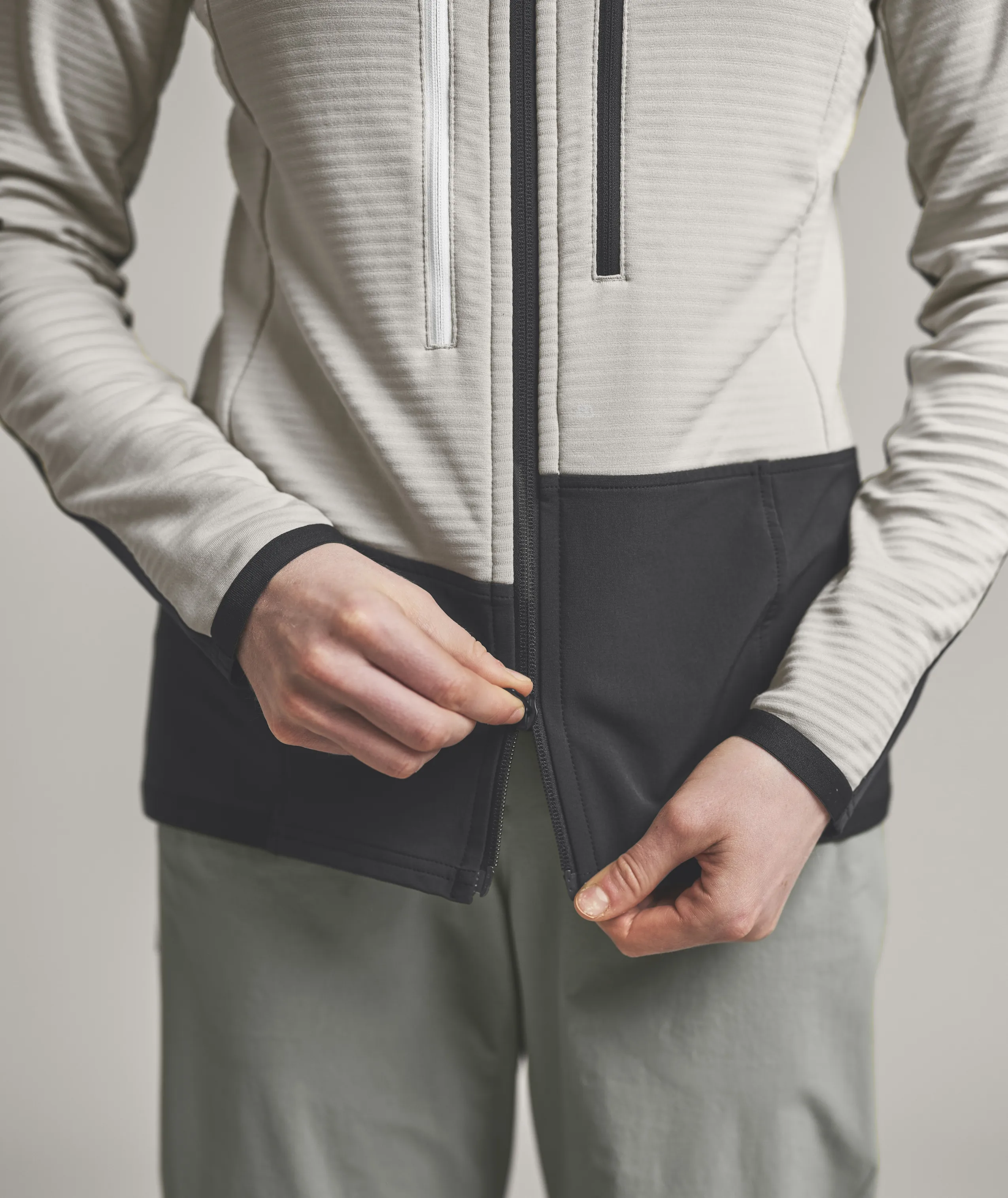 87303-FLEECE_RIB_JACKET_W-D-04.jpg 87303-FLEECE_RIB_JACKET_W-D-04.jpg, jacket, zipper, fleece, two-tone, pocket