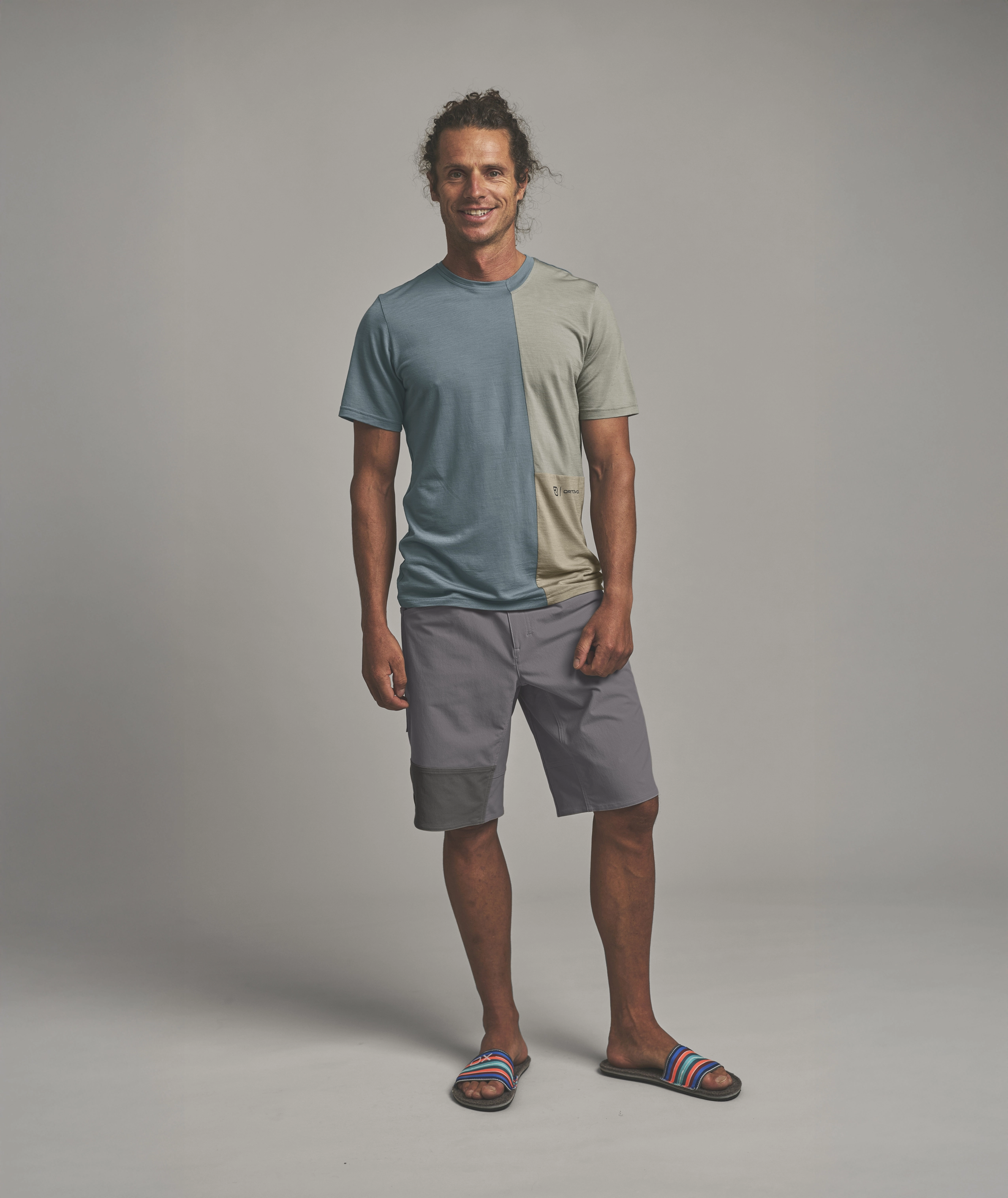 AFFINITY PLUS SHORTS M t-shirt, color-block, shorts, sandals, casual