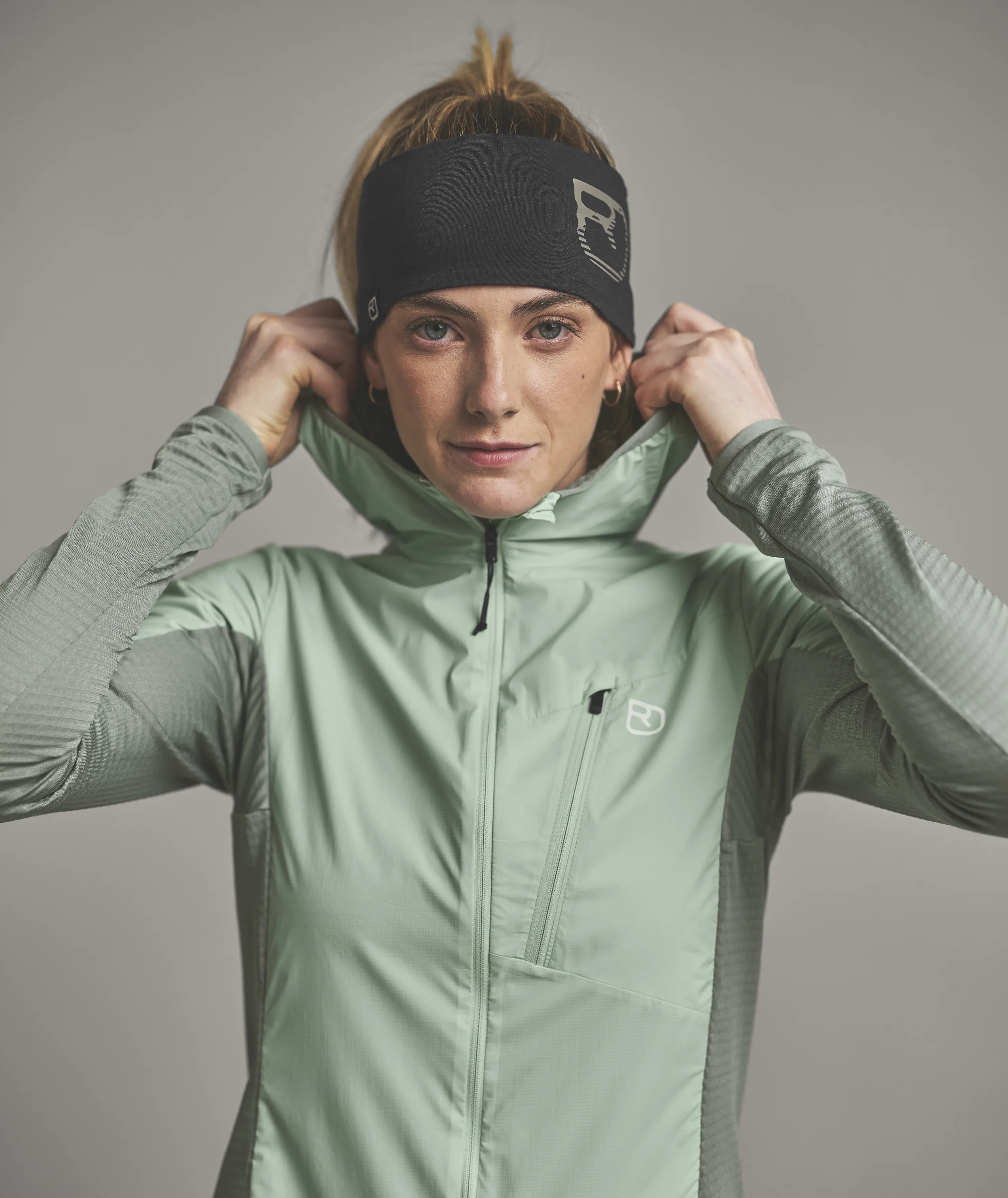 88969-TRACE_HYBRID_JKT_W-D-05.jpg 88969-TRACE_HYBRID_JKT_W-D-05.jpg
