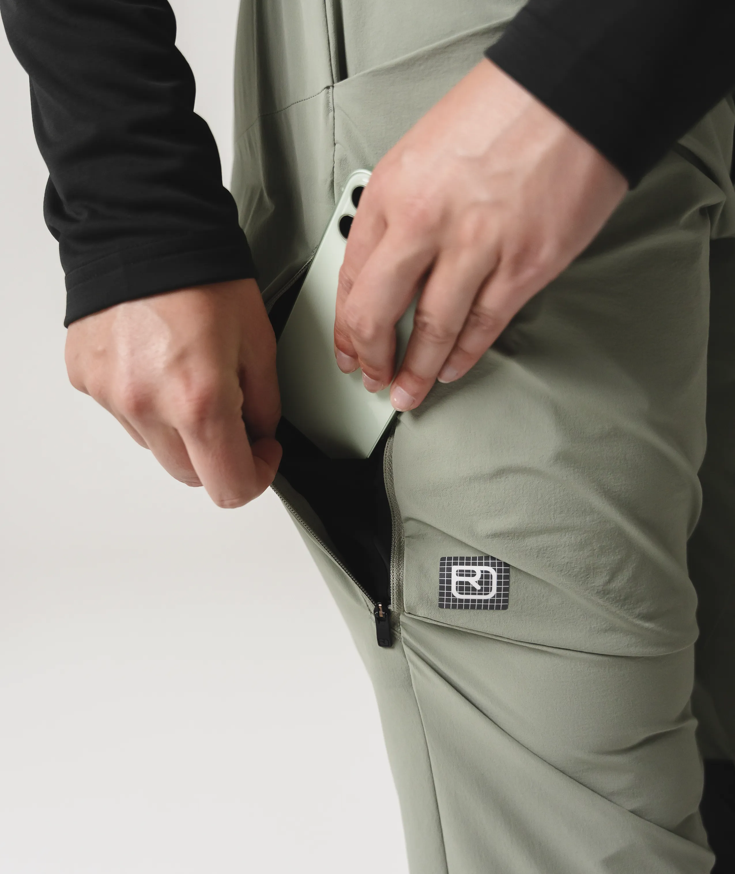 70644-SEQUENCE_TRAIL_PANTS_W-D-06.png 70644-SEQUENCE_TRAIL_PANTS_W-D-06.png
