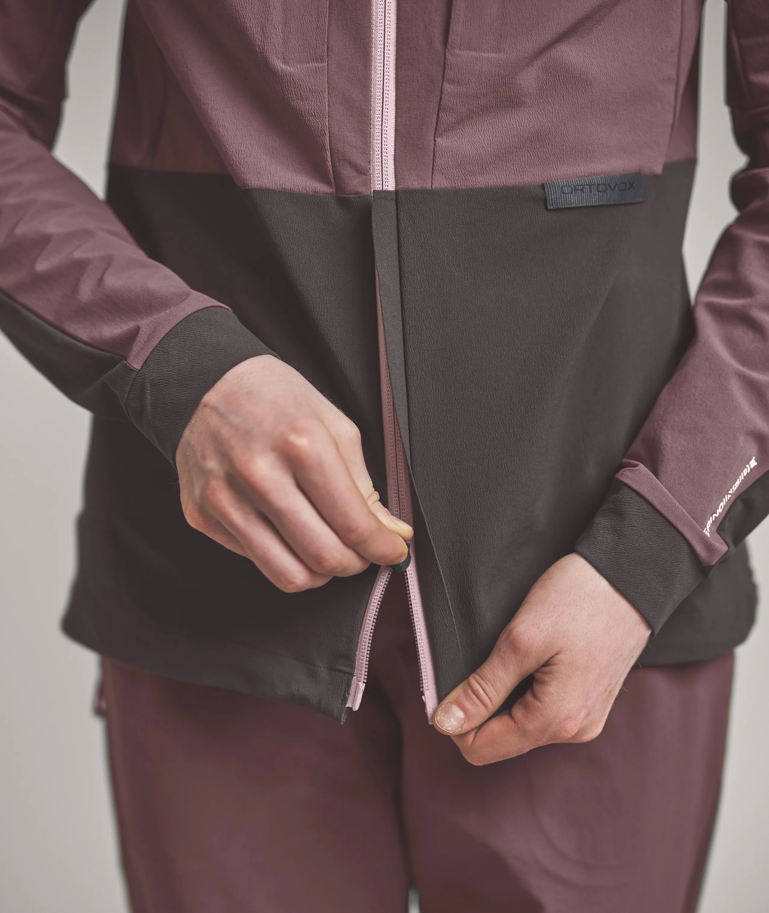 60216-TRAD_PLUS_JACKET_W-D-05.jpg