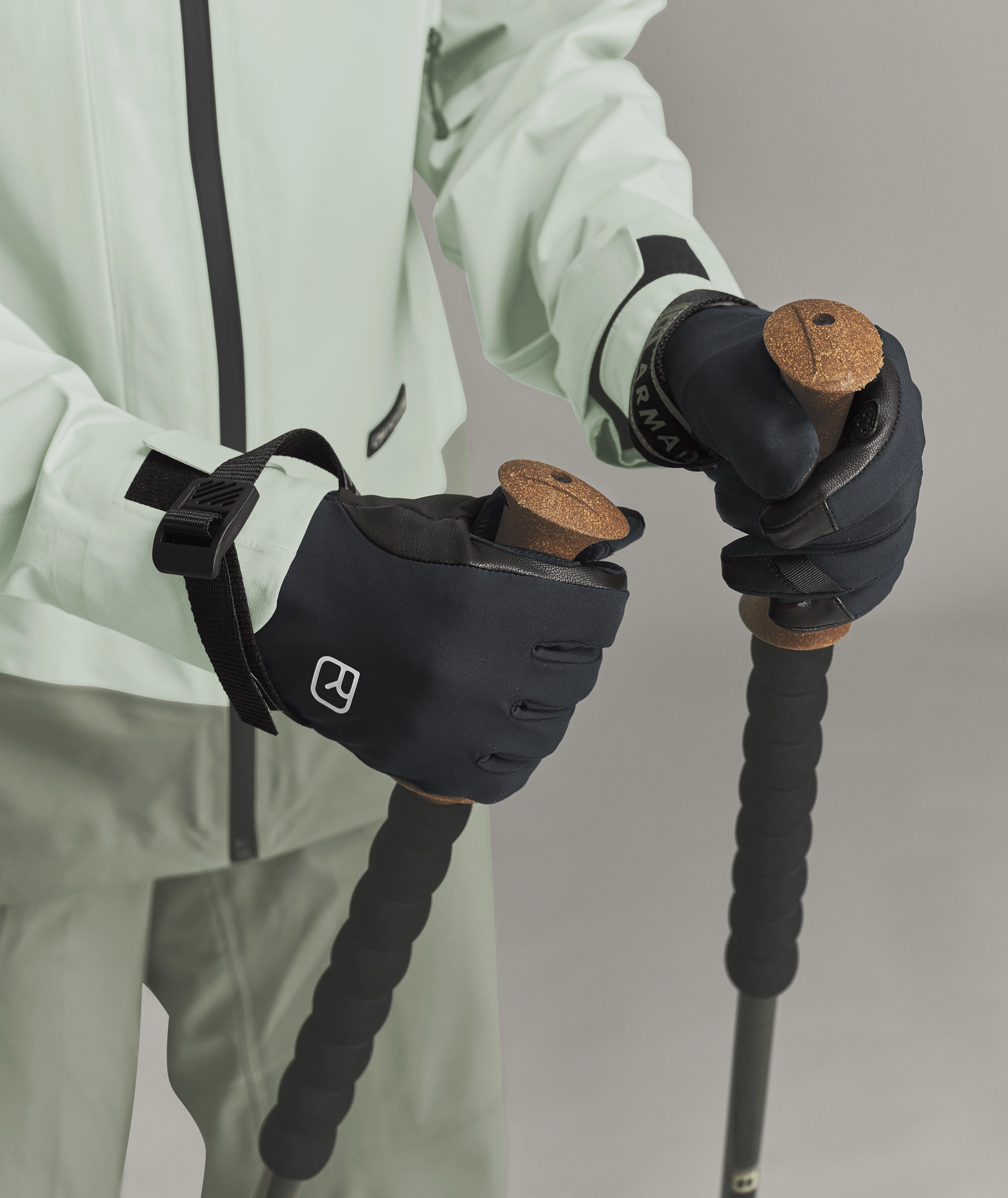 TOUR GLOVE W gloves, ski gloves, padded gloves, walking poles, outdoor gear