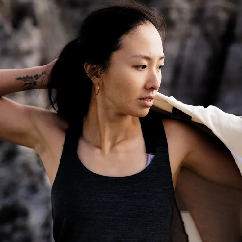 tank top, sleeveless, dark gray, athletic wear, studio photo