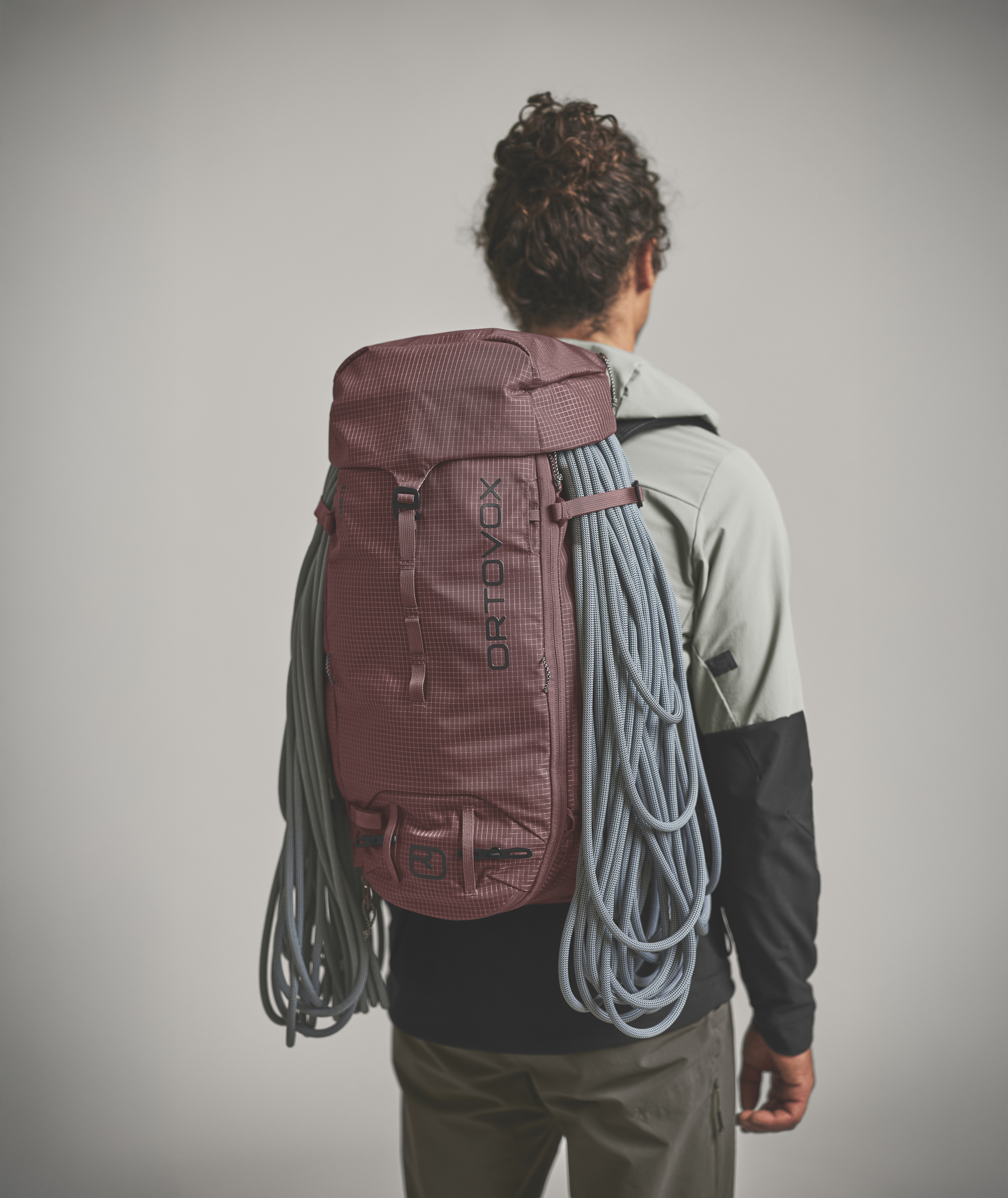 48825-TRAD_28-D-02.jpg 48825-TRAD_28-D-02.jpg, backpack, outdoor, climbing, rope, maroon
