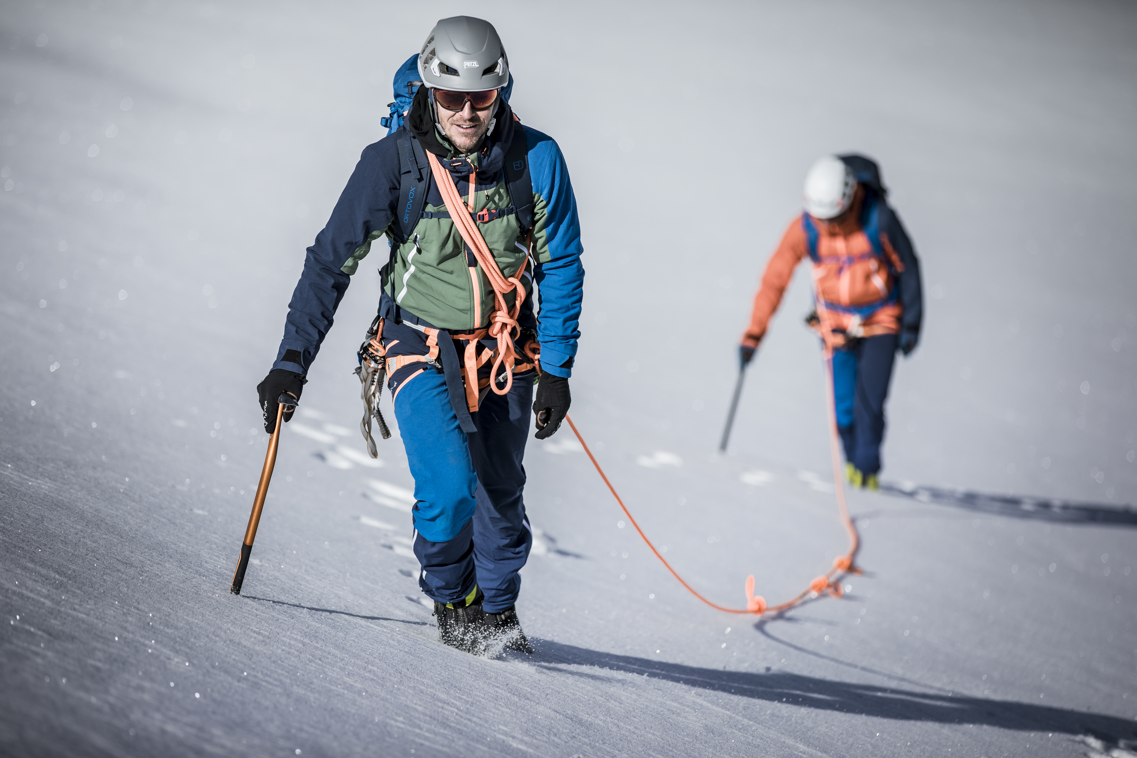 _Z6A5037_HIGHALPINE_Pal_HansiHeckmair_MedRes Glove, Helmet, Person, Adult, Man