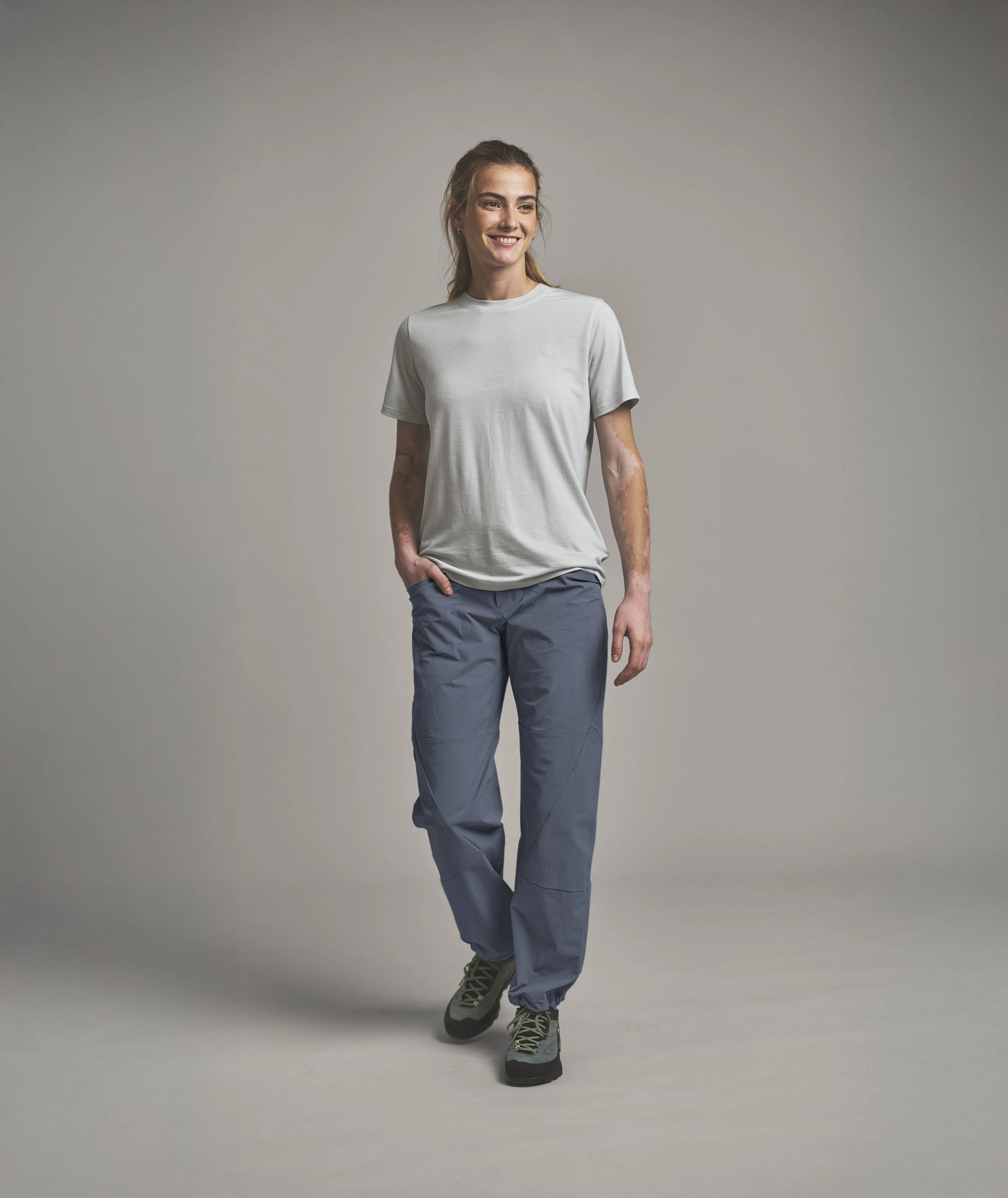 TRAD LIGHT PANTS W t-shirt, crew neck, short sleeve, light grey, pants