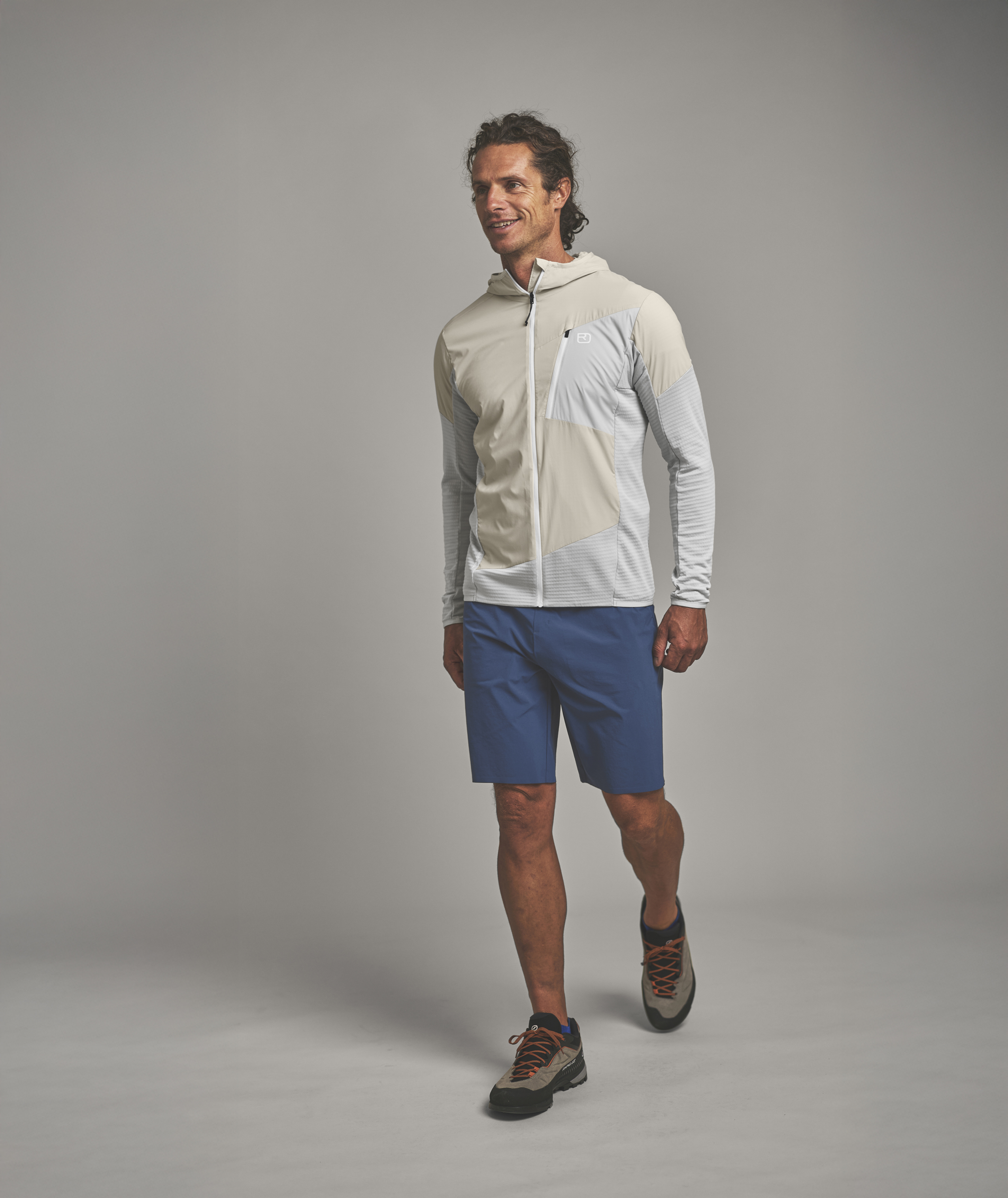 86998-TRACE_HYBRID_JKT_M-D-01.jpg 86998-TRACE_HYBRID_JKT_M-D-01.jpg