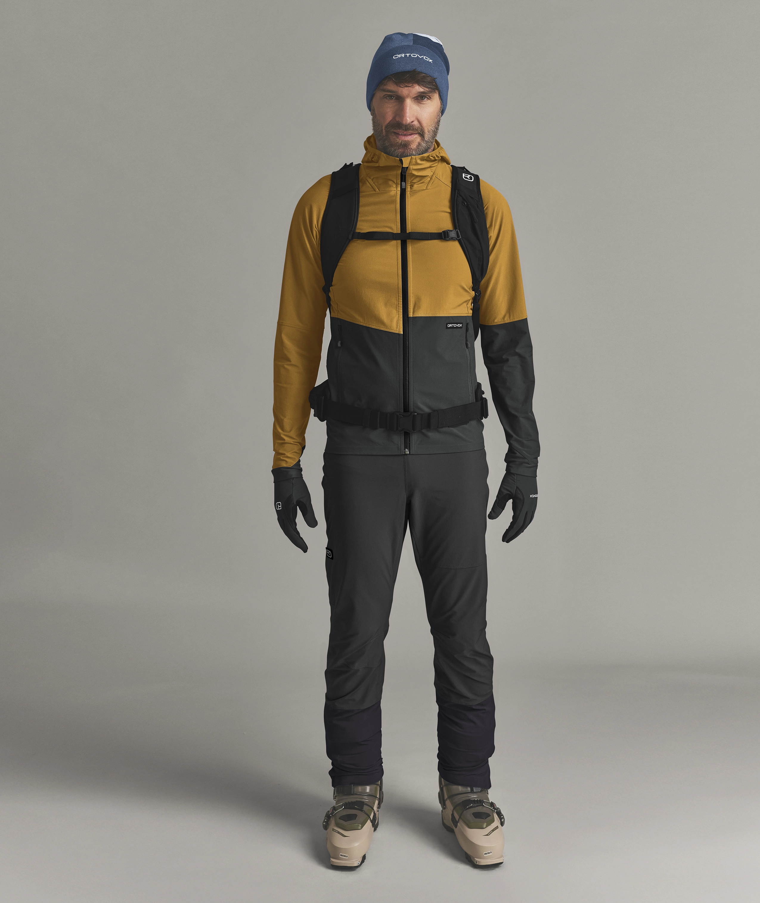VENET SOFTSHELL HOODED JKT M VENET SOFTSHELL HOODED JKT M