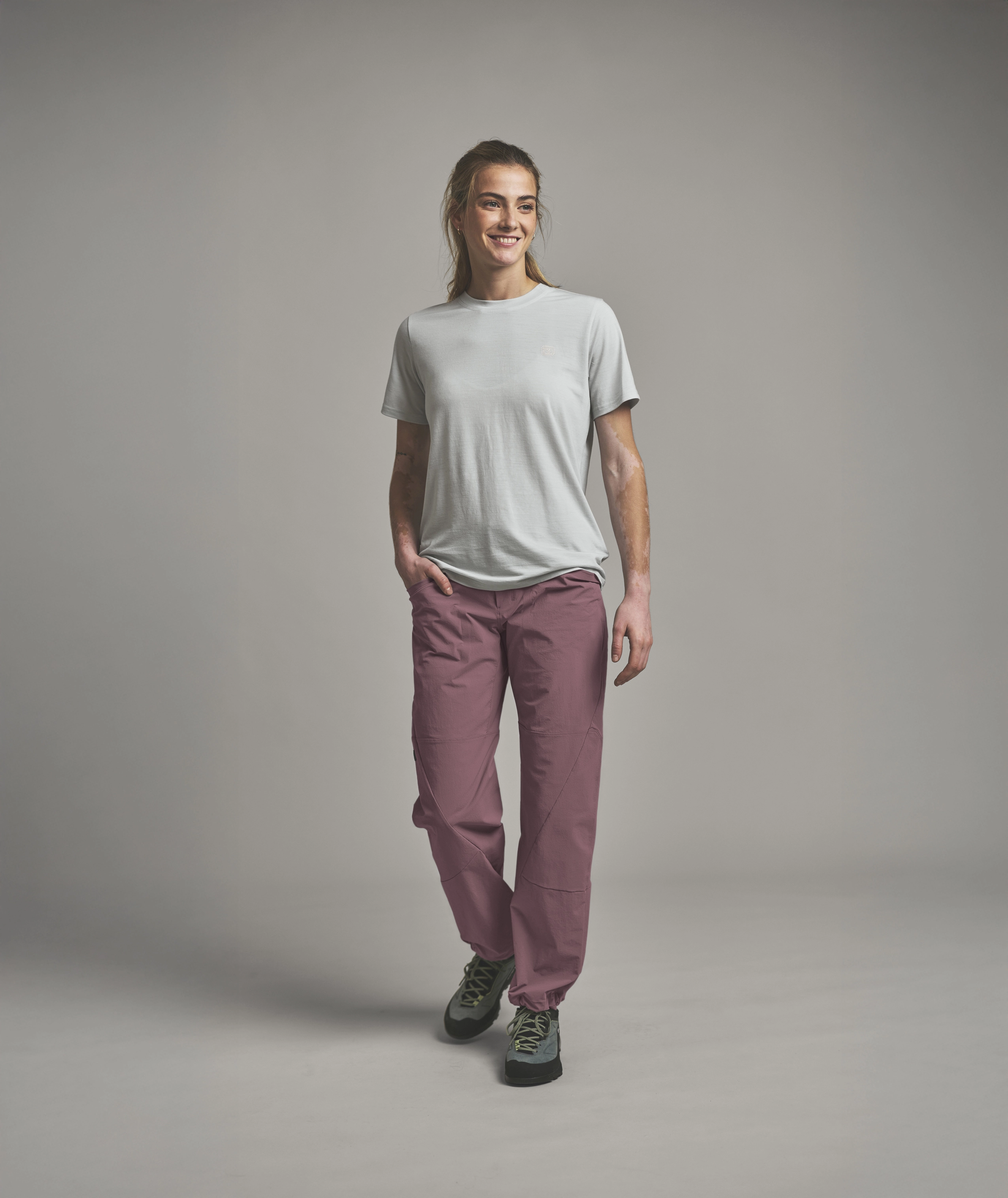 TRAD LIGHT PANTS W t-shirt, short-sleeve, gray, casual, pants