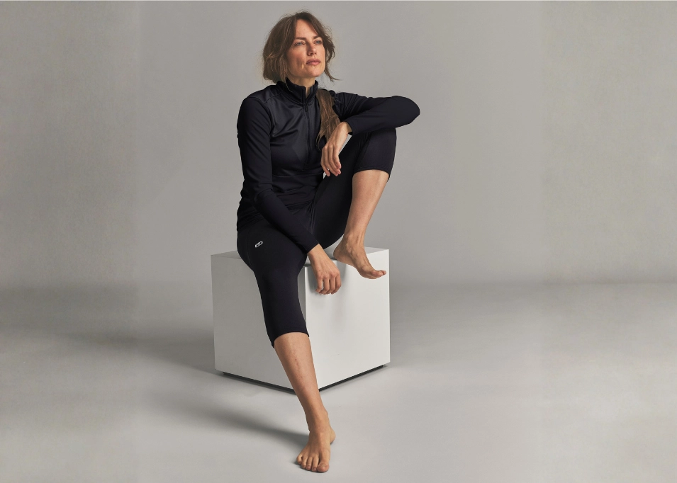 ORTOVOX_Startseite_Teaser_Hoodies_Fleece athletic wear, jogging set, long-sleeve top, leggings, navy
