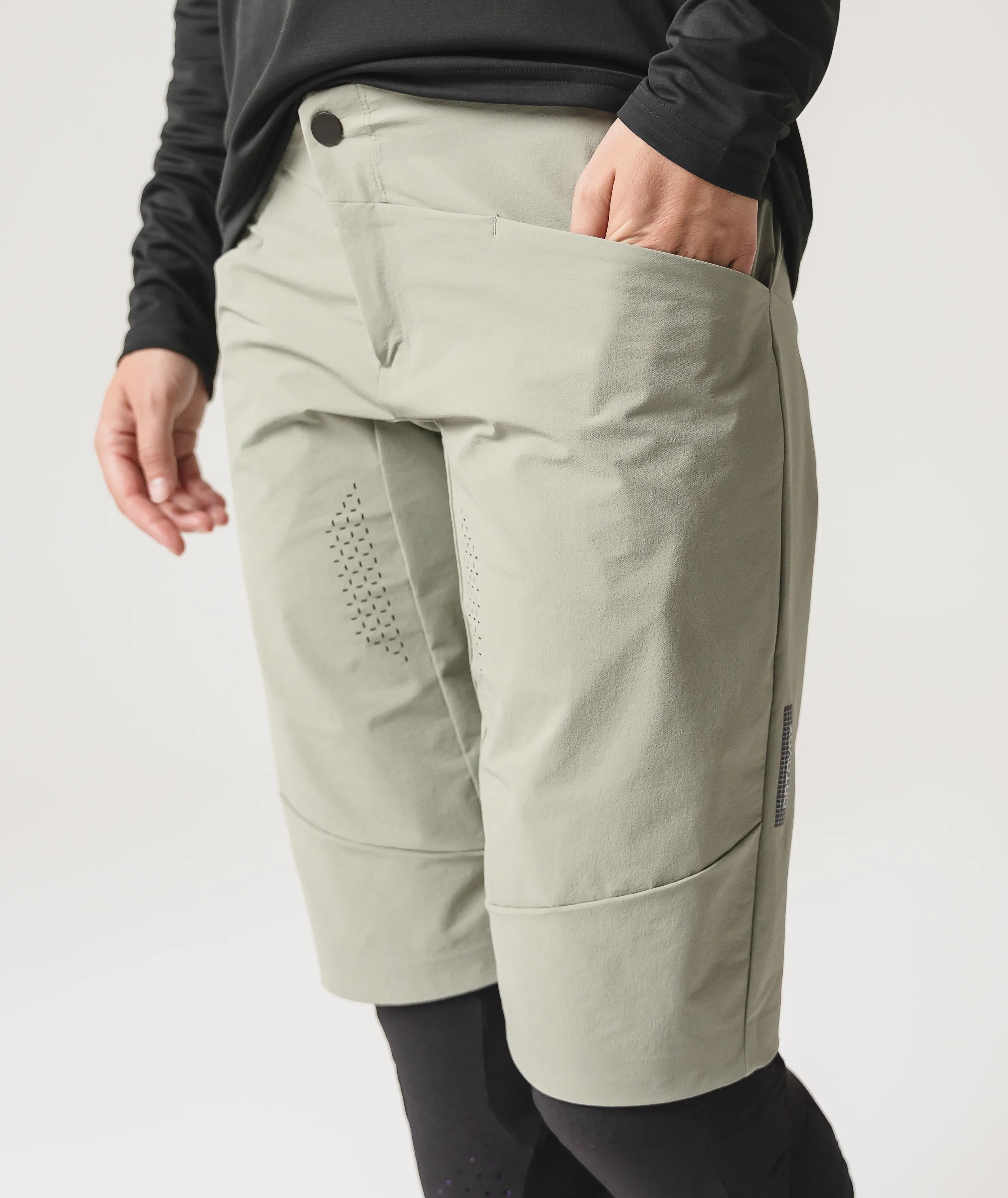 58730-SEQUENCE_TRAIL_SHORTS_W-D-03.png 58730-SEQUENCE_TRAIL_SHORTS_W-D-03.png