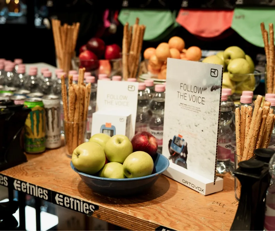 apples, green apples, bowl, fruit display, snack station