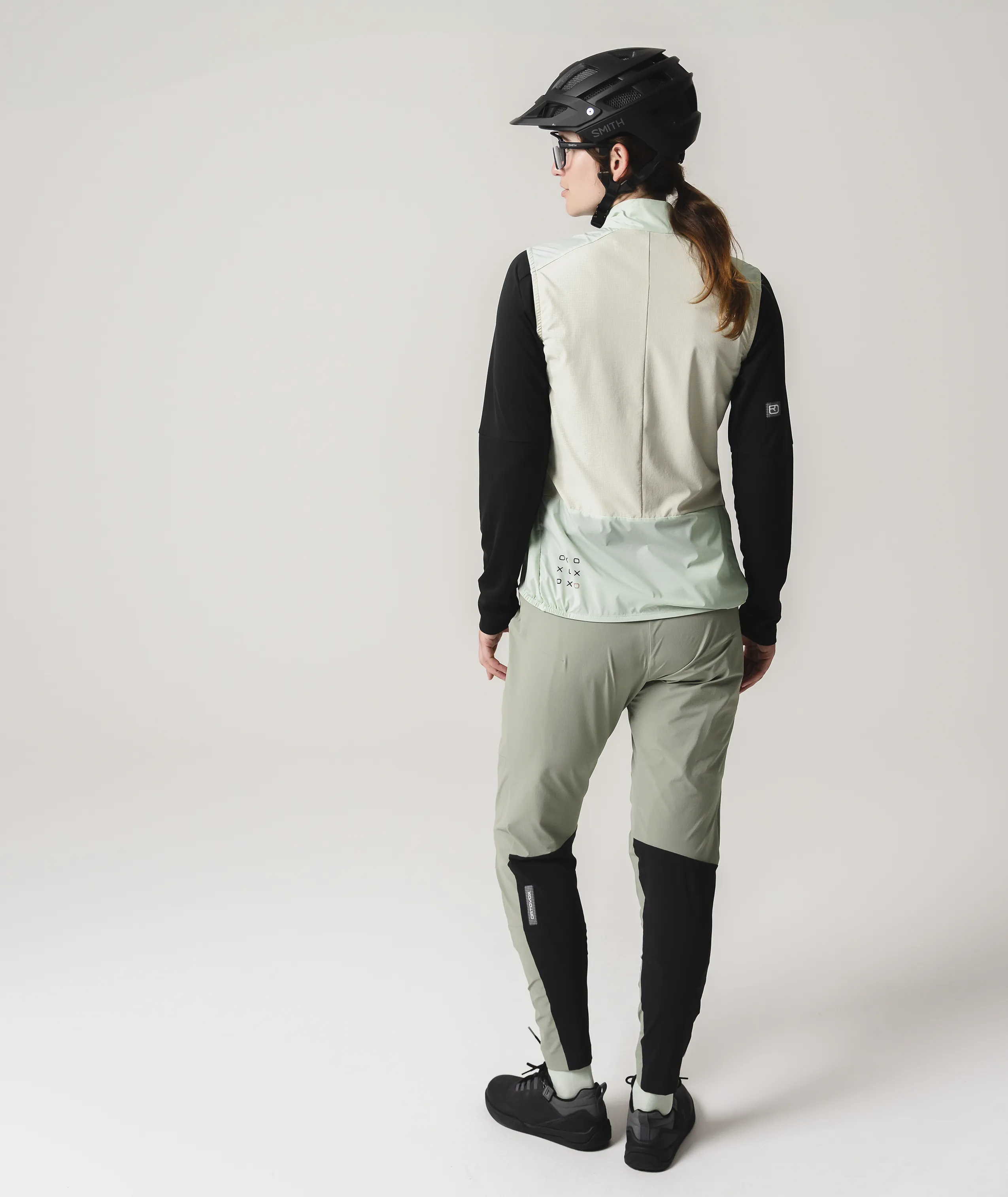 60105-SEQUENCE_WIND_VEST_W-D-02.png 60105-SEQUENCE_WIND_VEST_W-D-02.png