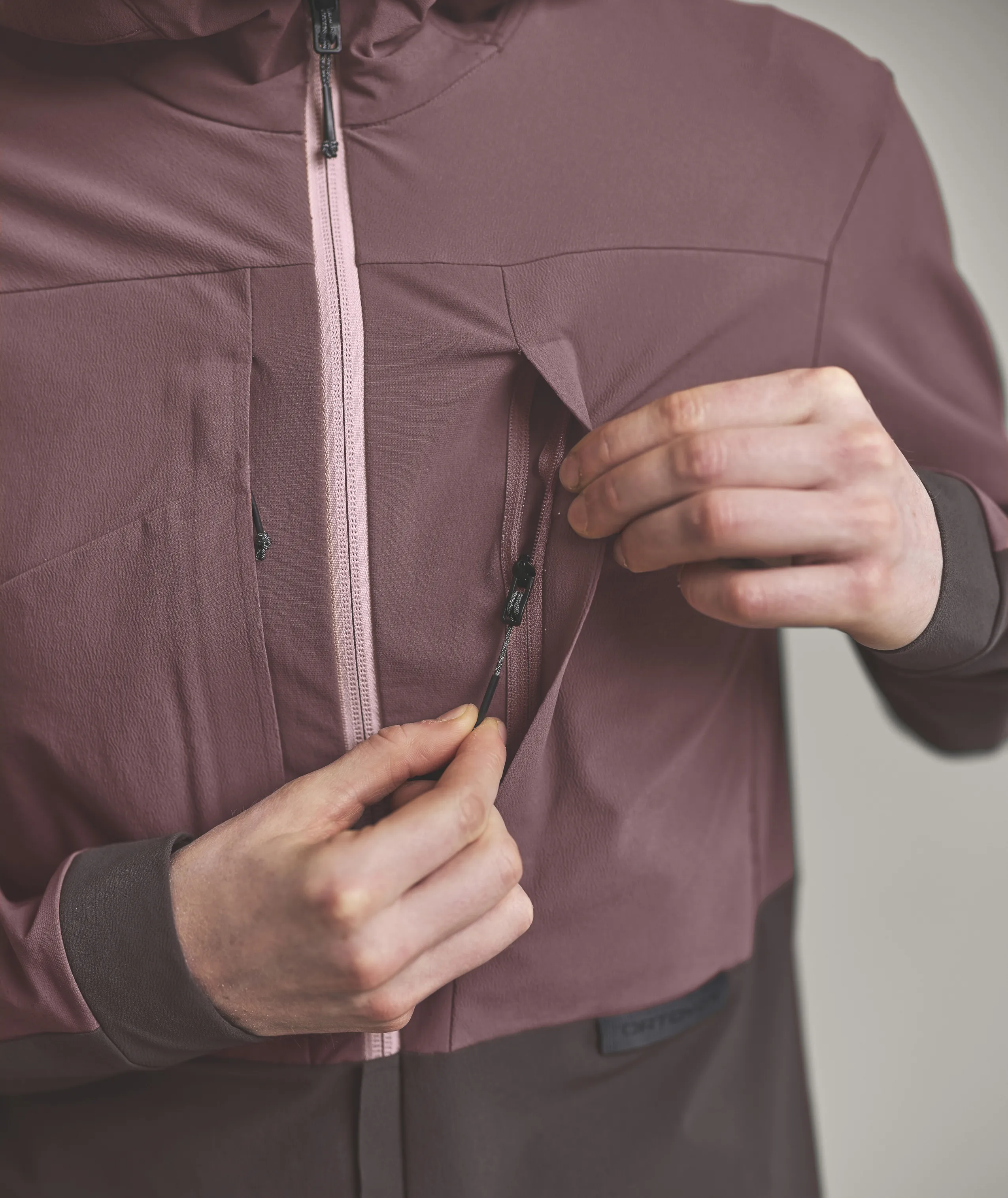60216-TRAD_PLUS_JACKET_W-D-04.jpg