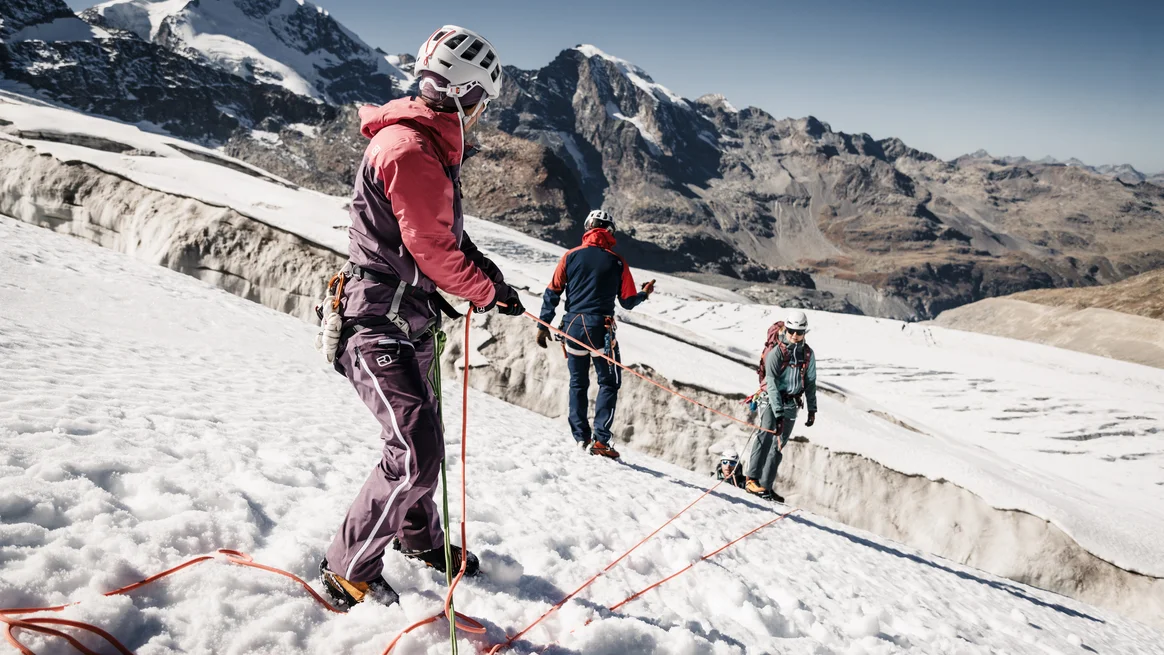 _DB_8169_SAFETY ICE_S24_PIZ PAL_MaxDraeger_MedRes