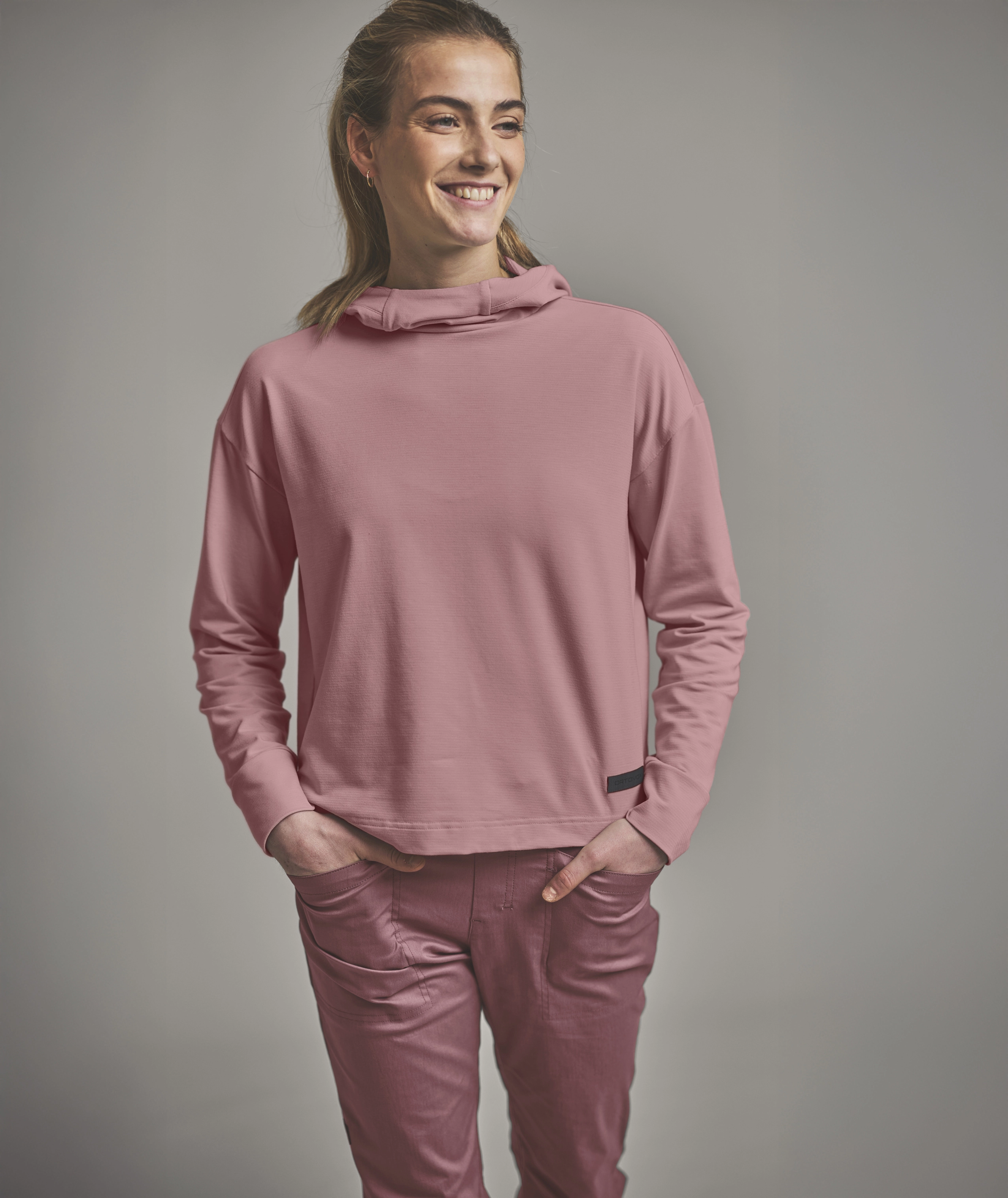 87124-35401-AFFINITY_HOODY_W-D-01.jpg 87124-35401-AFFINITY_HOODY_W-D-01.jpg, hoodie, pullover, pink, long-sleeve, soft-fabric