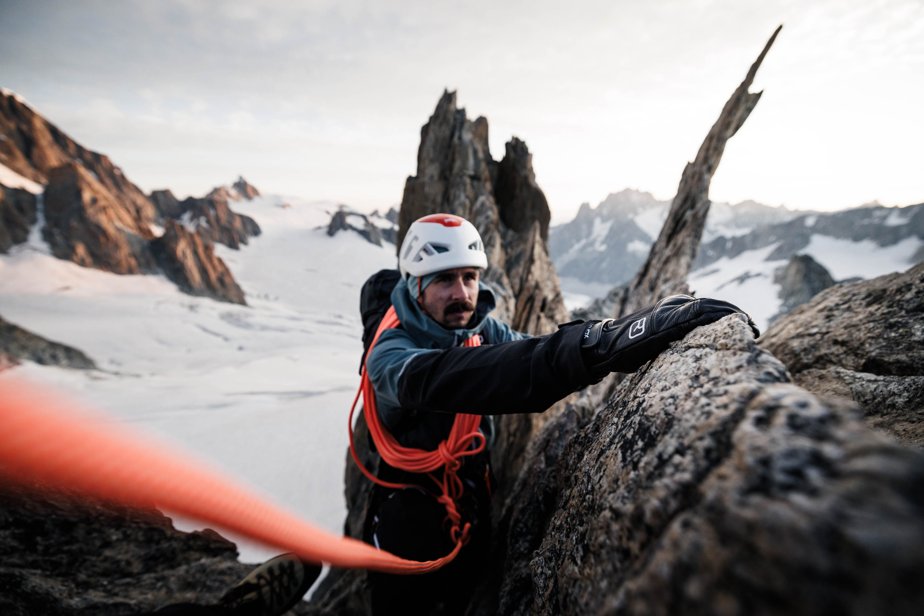 _DA_5490_HIGH ALPINE_S24_Courmayeur_MaxDraeger_MedRes Outdoors, Helmet, Glove, Photography, Person