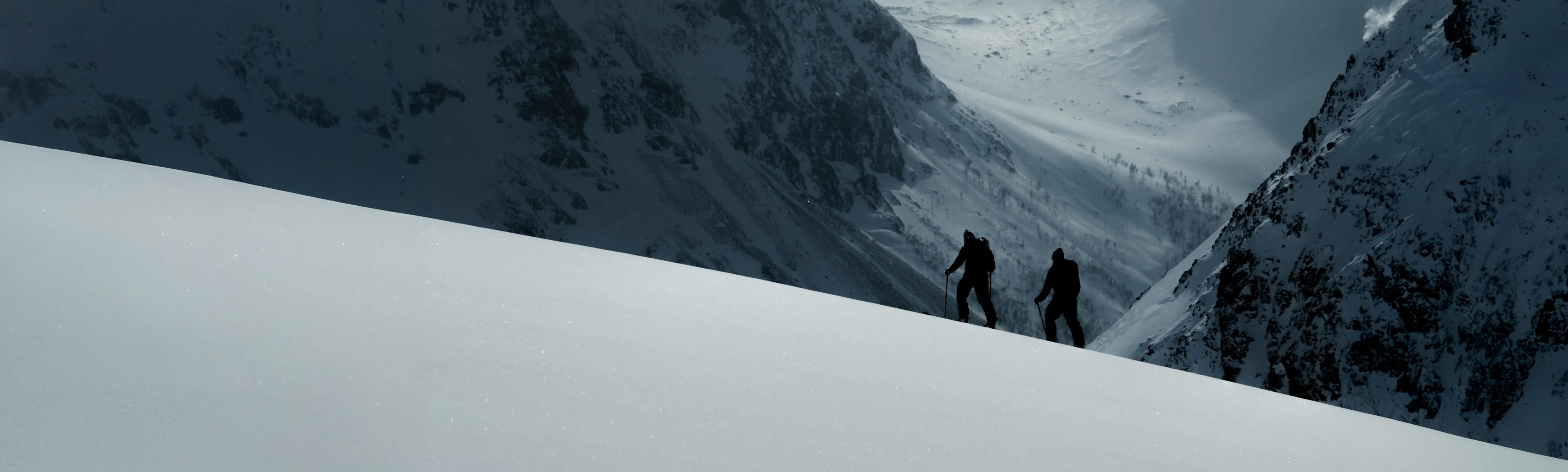 Ski touring backpacks