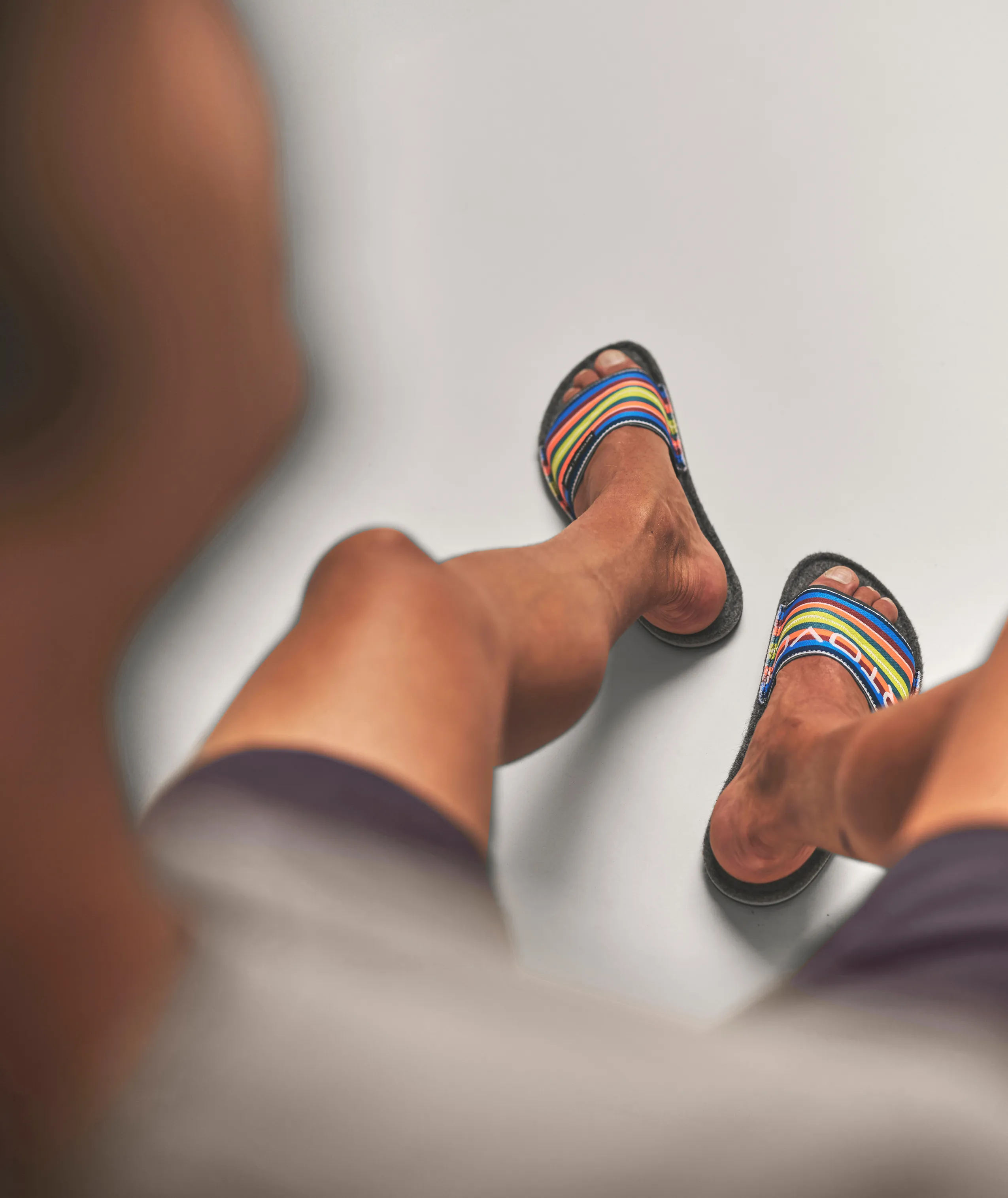 55004-MAGIC_HUT_SHOES-D-08.jpg 55004-MAGIC_HUT_SHOES-D-08.jpg