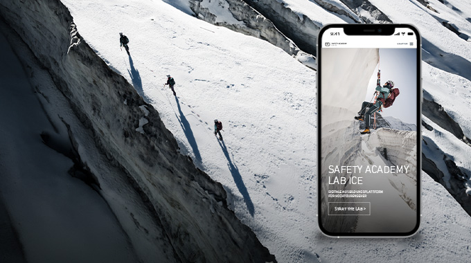 250305_LP_SportartenPlus_LAB_Ice_680x380_CWI Electronics, Phone, Mobile Phone, Person, Photography