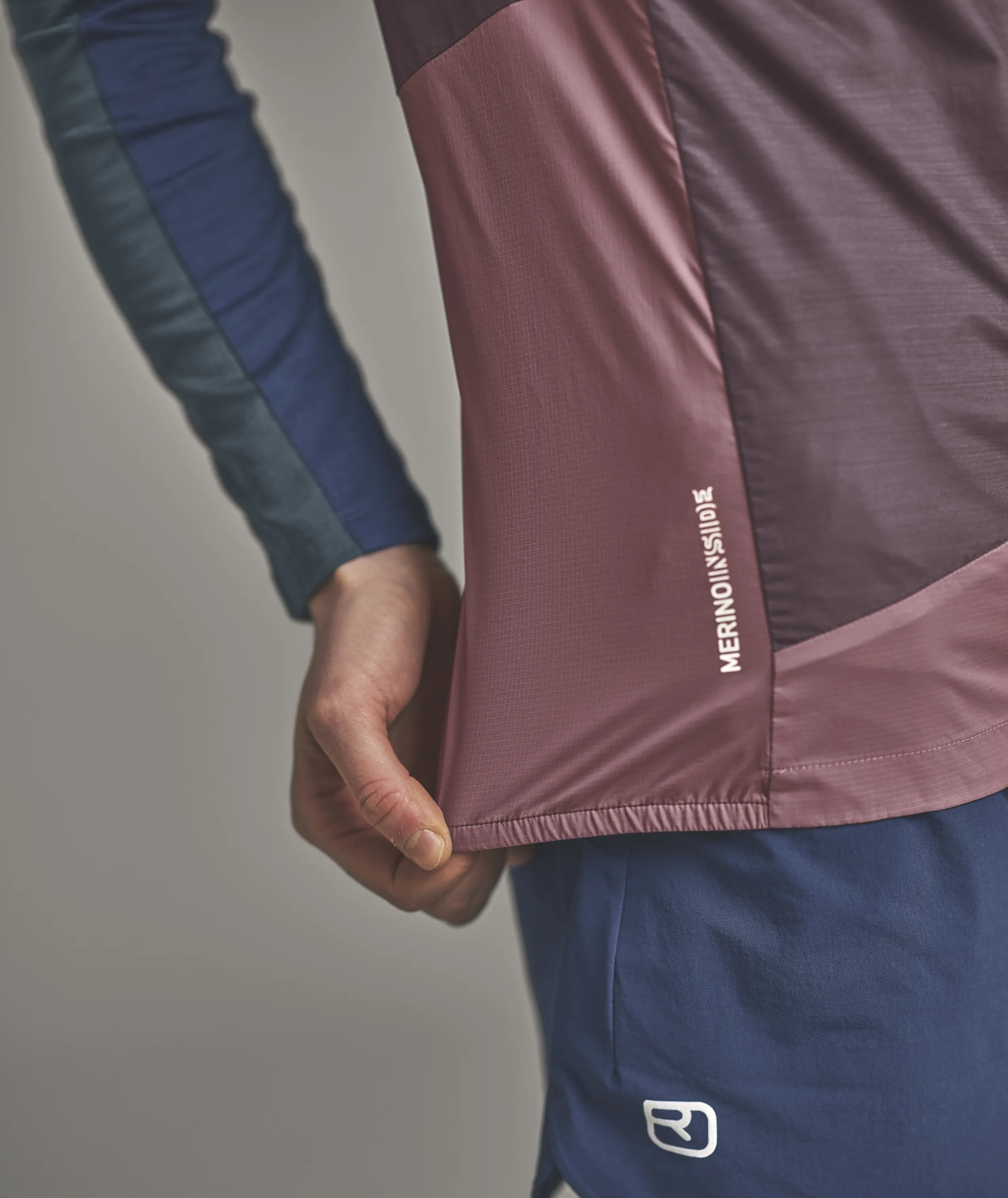 62753-TRACE_WINDBREAKER_VST_W-D-05.jpg 62753-TRACE_WINDBREAKER_VST_W-D-05.jpg