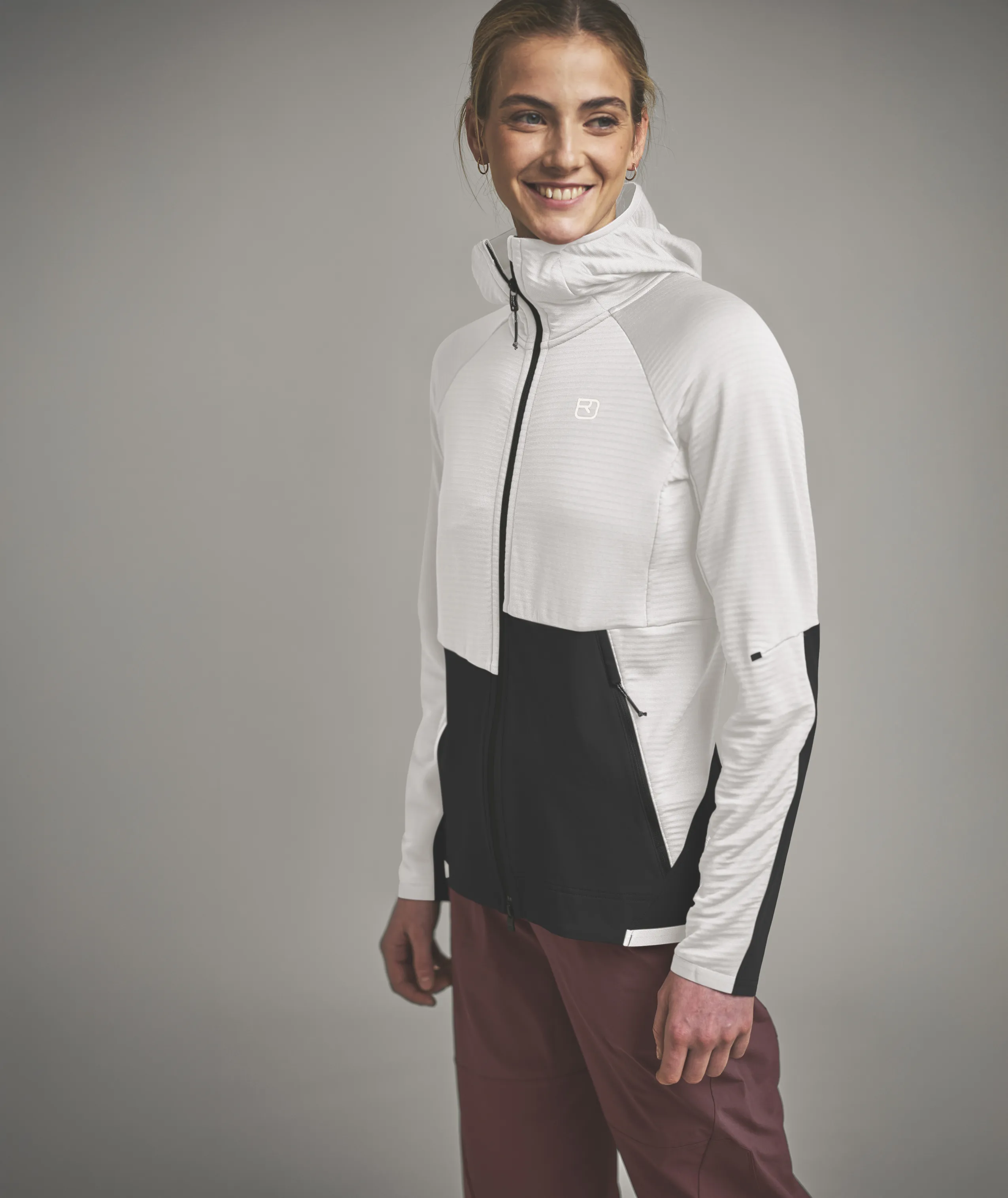 87302-00201-FLEECE_RIB_HOODY_W-D-02.jpg, windbreaker, hoodie, white jacket, black accents, zipped jacket