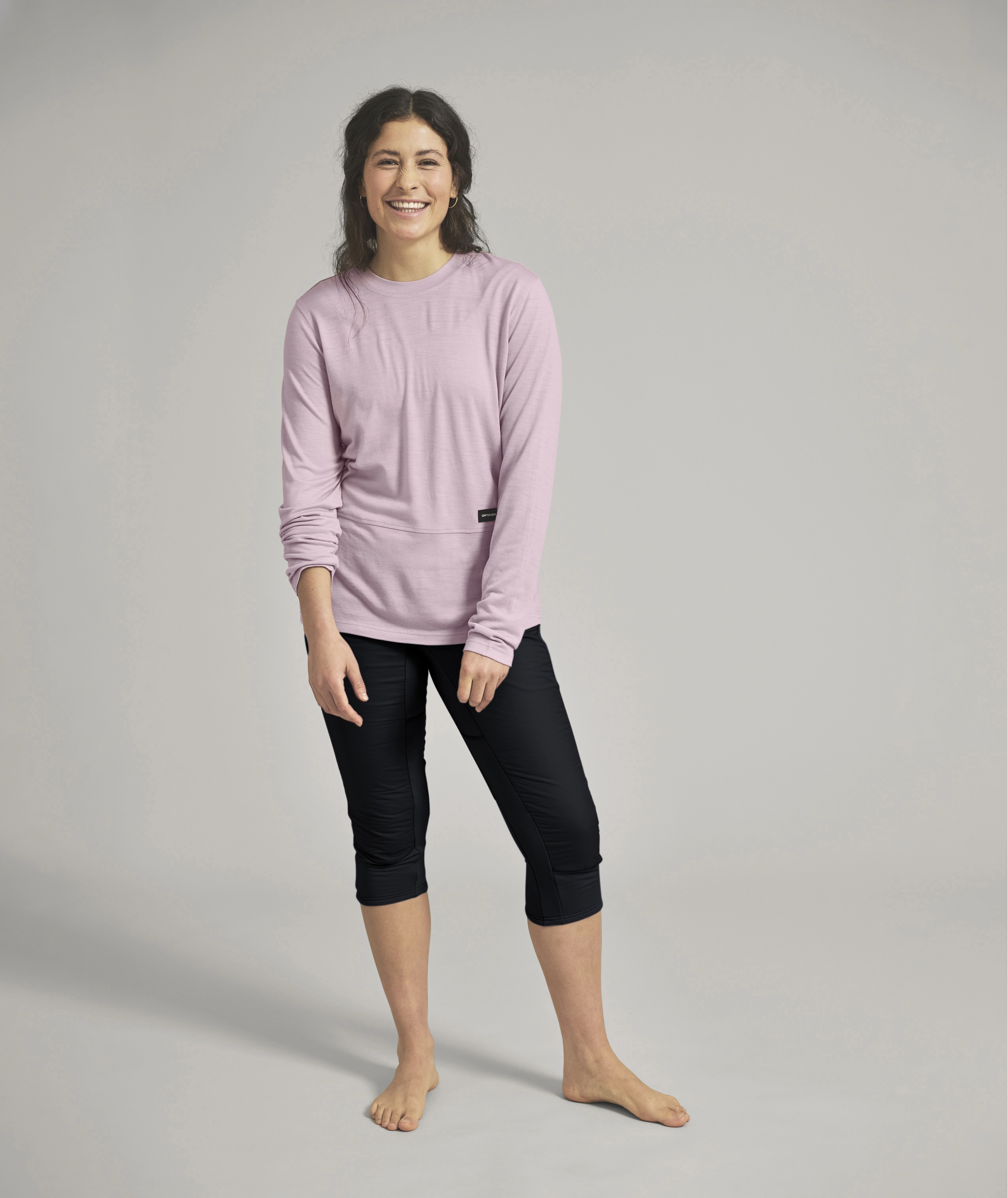 women's top, long-sleeve, pink, crewneck, slim-fit