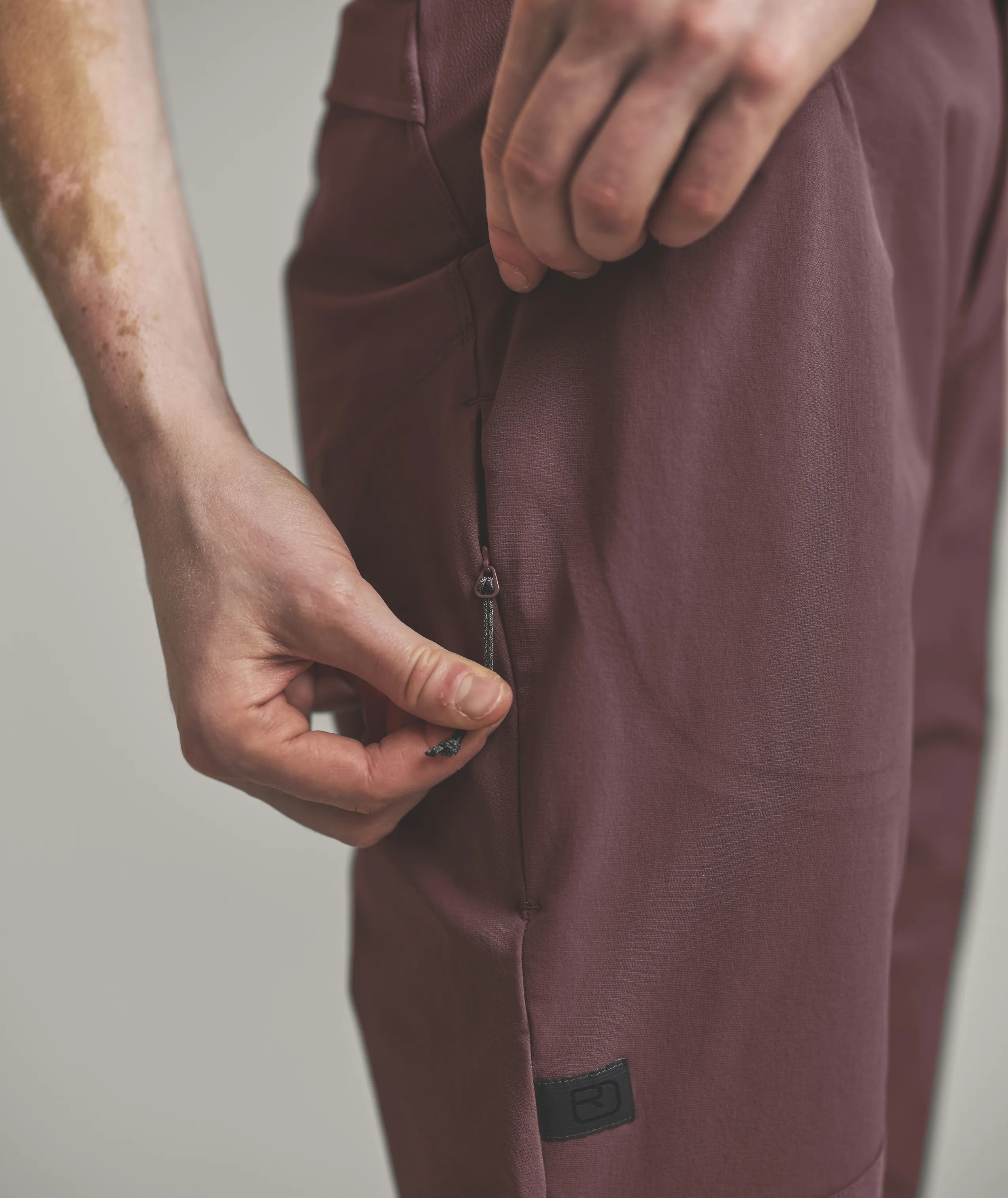 70647-TRAD_PLUS_PANTS_W-D-05.jpg 70647-TRAD_PLUS_PANTS_W-D-05.jpg