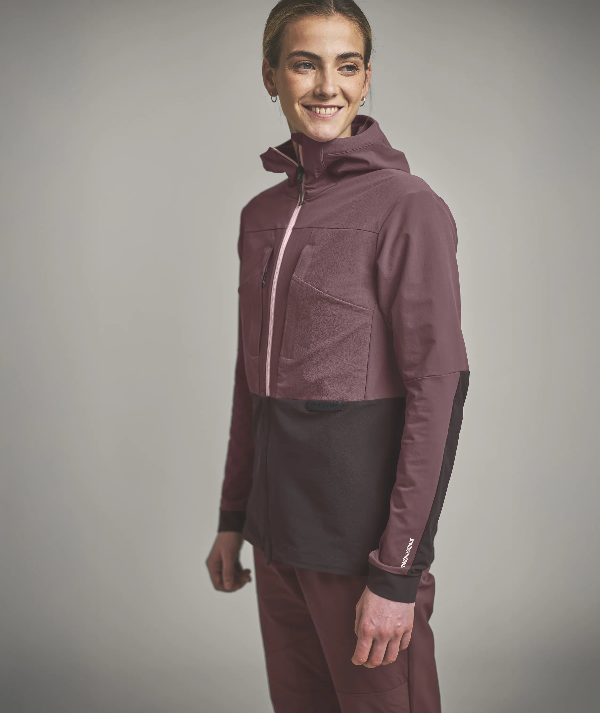 60216-TRAD_PLUS_JACKET_W-D-03.jpg