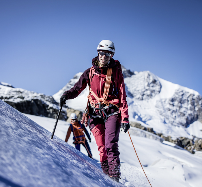 Techniques de marche : Marcher sur le glacier avec crampons